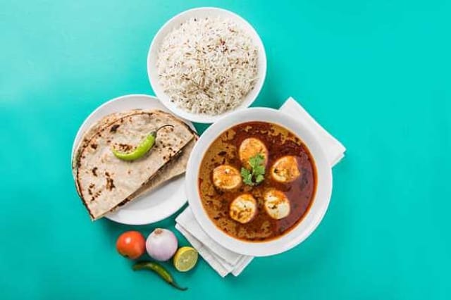 Egg Masala Thali.